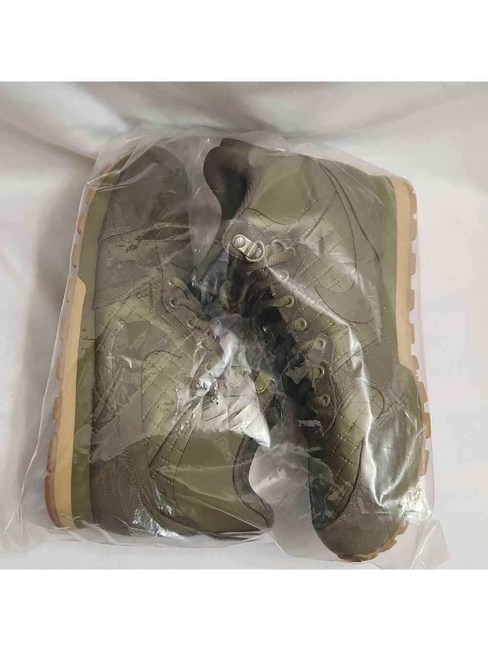 Nike MD Runner 2 Mid Premium High-Top Green Training Sneakers  (W Size 8.5) - Picture 13 of 13